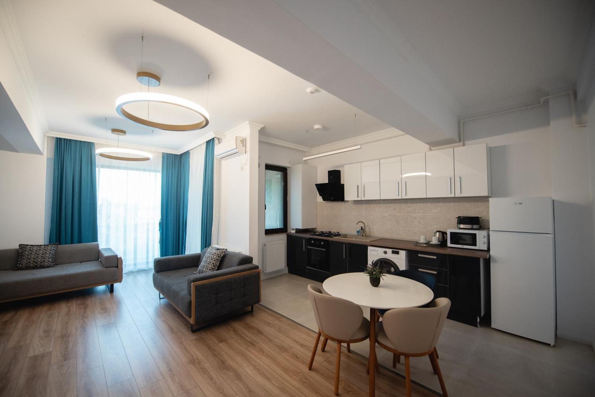 Solid Magic Aparthotel